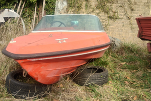 Motoscafo e motore senza patente