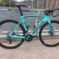 Bianchi Oltre XR4 Disc – SRAM Rival AXS – Carbonio