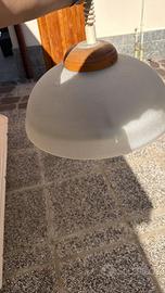Lampadario sferico vintage anni ’70 vetro bianco