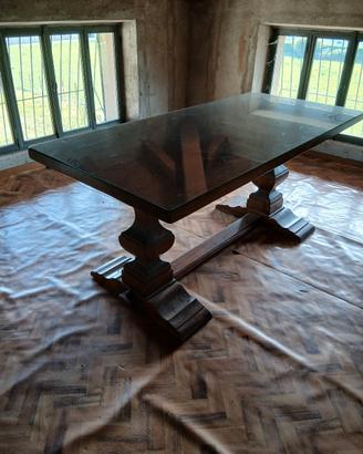 Tavolo in legno 