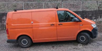 Volksvaghen transporter 2.0 TDI 140 CV lung 4,904