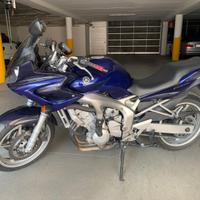 Yamaha Fazer 600 cc