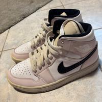 Air Jordan 1 Mid Barely Rose