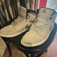 AIR JORDAN 1  BEIGE Nr°42