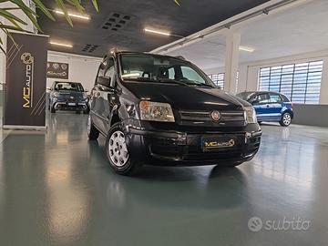 auto con frizione nuova in perfette condizioni 