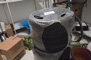 Pneumatici invernali 225/40  R19  93V Hankook