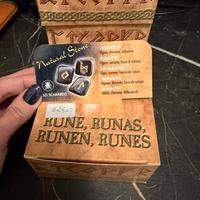 RUNE IN PIETRE NATURALI