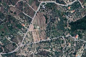 Terreno con fabbricati