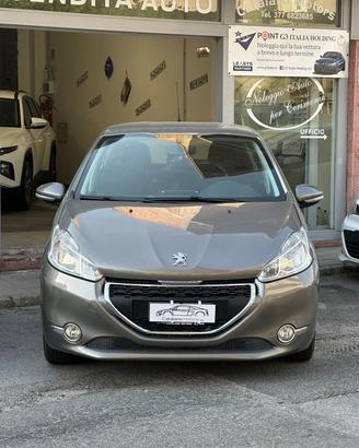 Peugeot 208 1.4 HDi 68 CV 5 porte Allure