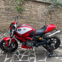 Ducati Monster 796