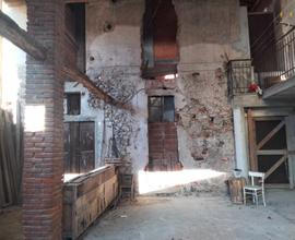 Rustico da ristrutturare