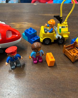 Lego Duplo 10590 il mio primo aeroporto.