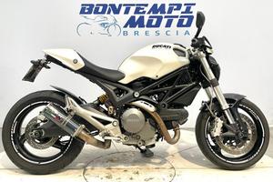 DUCATI Monster 696 PLUS