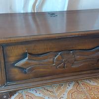 Cassapanca in legno