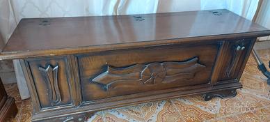 Cassapanca in legno