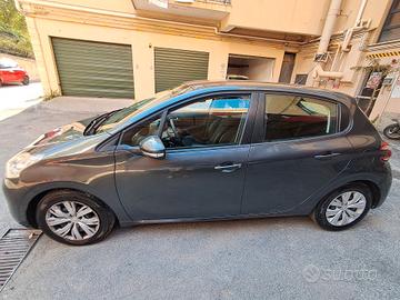Peugeot 208 1.4 HDi 68 CV 5 porte Active