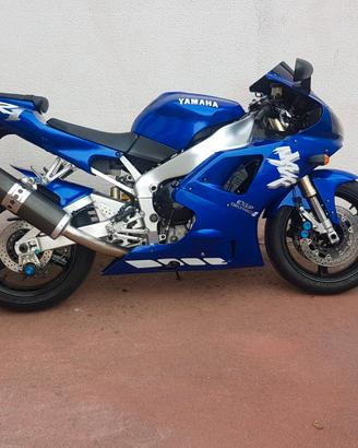 Yamaha R1 1998