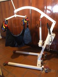 Sollevatore elettrico per disabili come nuovo