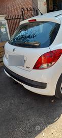 peuceot 207 a gas