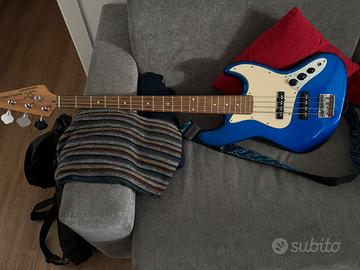 Basso + amplificatore usato pochissimo