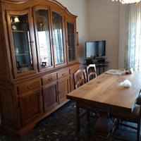 Credenza in legno di noce nazionale massiccia