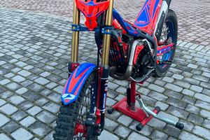 Beta Evo 300,  2025 kit pilota