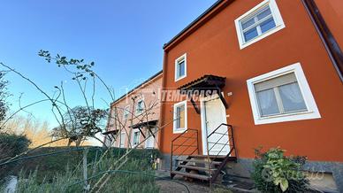 CASELETTE - VILLINO A SCHIERA ELEGANTE IN CENTRO C