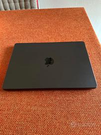 Macbook Pro M4 pro 48G/2tera schermo nanotexture