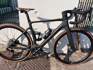 SCOTT ADDICT eRIDE 10 tg S - Ultegra Di2 – 2500km