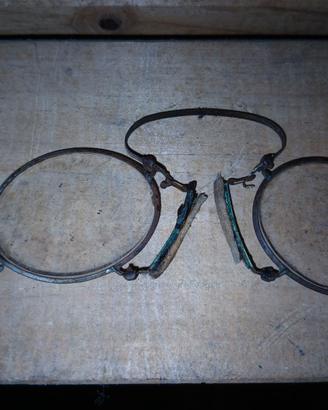 Occhiali a molla fine 1800