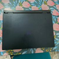 acer predator helio 16 phn16-71-98al,con macbook