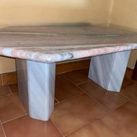 Tavolino in marmo
