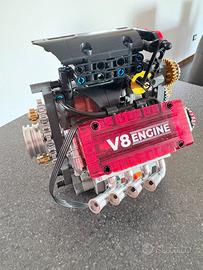 Modellino motore V8