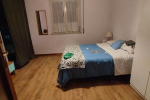 Camera singola arredata