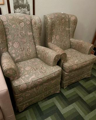 Due Poltrone classiche comode - Tessuto floreale