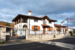 Splendida villa con B & B avviato