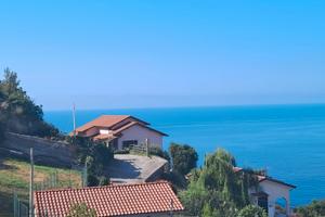POGGIO 72 - vista mare e parcheggio