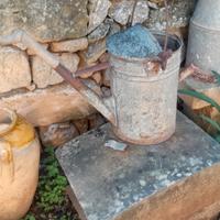 innaffiatoio antico in zinco( ndaquarola)