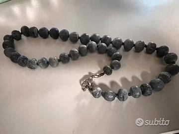 Collana corallo madrepora blu