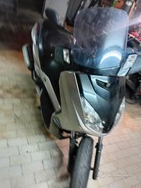 Yamaha xmax 125
