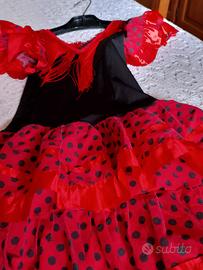 vestito da spagnola €8