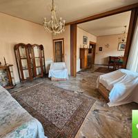 Appartamento Via Filippini 220 Mq 3 Piano No Ascen