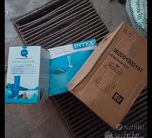 Skimmer pompa e pulitori nuovi