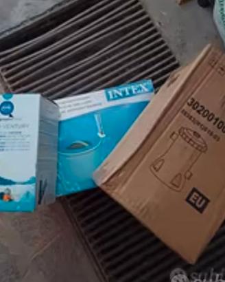 Skimmer pompa e pulitori nuovi