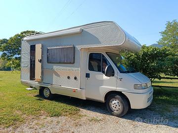 Camper mansardato CI 
