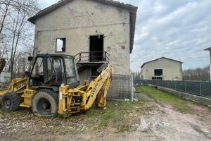 LABORATORIO A OZZANO DELL'EMILIA