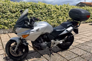 HONDA CBF 600