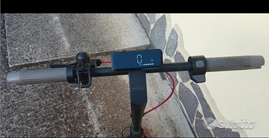 Monopattino elettrico navee s40