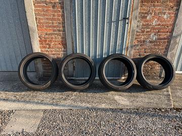 4 pneumatici Goodyear 225/40 R19 95W XL M+S invern
