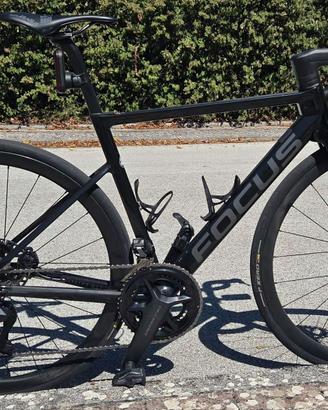 Focus Izalco Max - Ultegra Di2 12v - Taglia 52 S